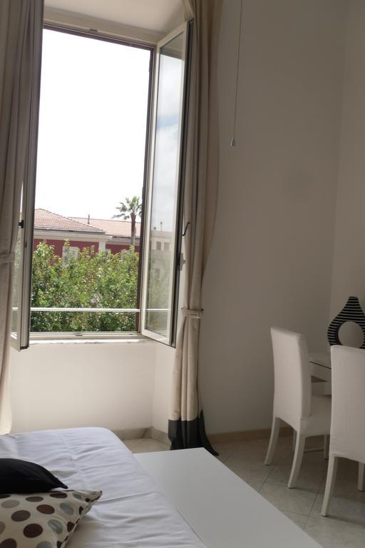 5 Rooms Affittacamere Civitavecchia Oda fotoğraf